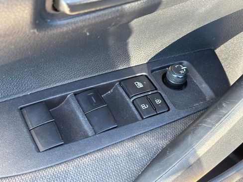 Used 2024 Toyota Corolla LE image 25