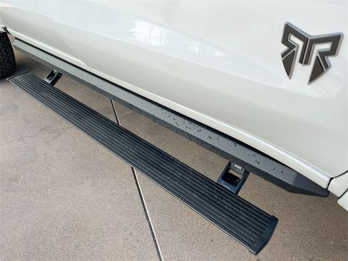 New 2025 GMC Sierra 1500 AT4 w/ AT4 Premium Package image 11