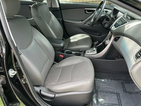 Used 2012 Hyundai Elantra Limited FWD image 23