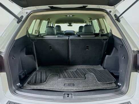 Used 2024 Volkswagen Atlas SE image 30