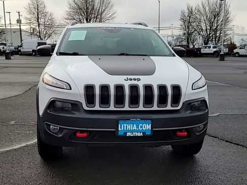 Used 2016 Jeep Cherokee Trailhawk w/ Comfort/Convenience Group image 3