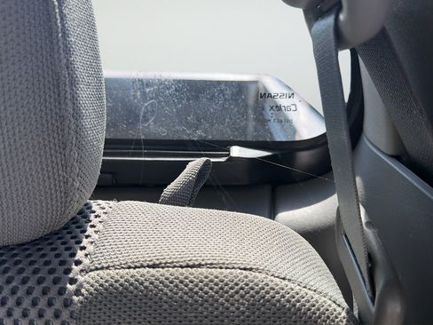 Used 2021 Nissan Frontier SV w/ Midnight Edition Floor Mats AWD/4WD image 26