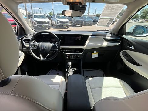 Used 2024 Buick Encore GX Preferred FWD image 25