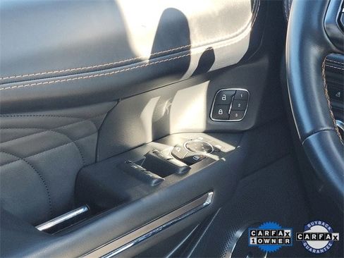 Certified 2022 Ford Expedition Platinum image 11