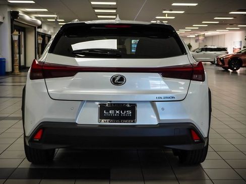 Certified 2024 Lexus UX 250h FWD image 7