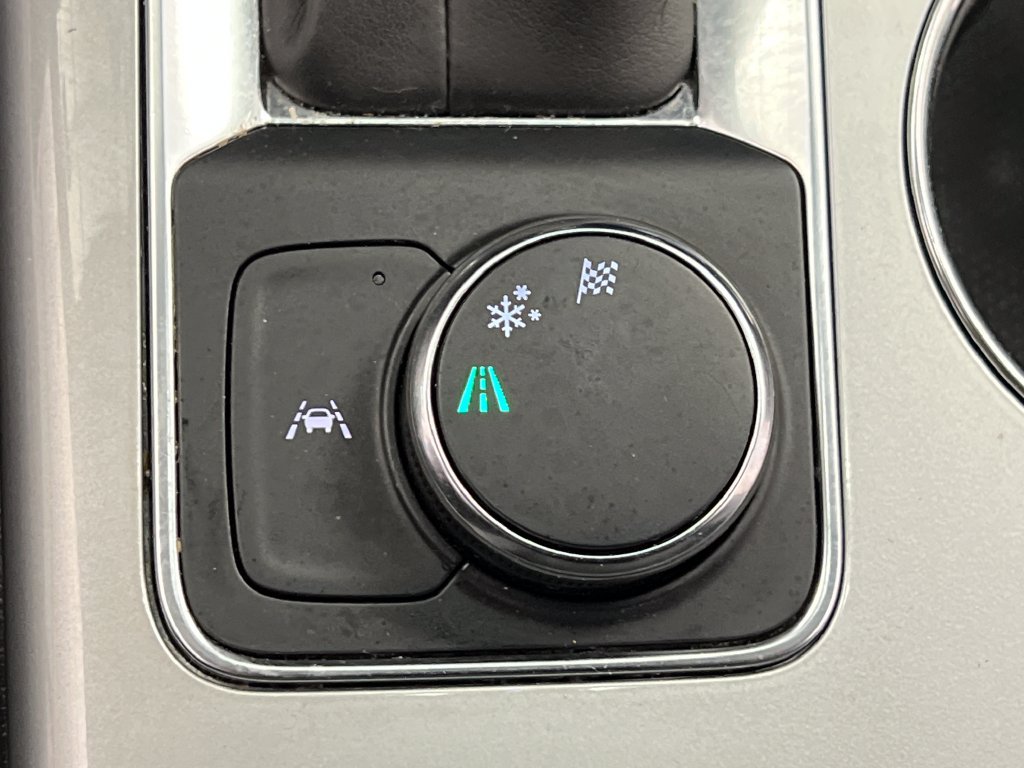 Used 2025 Chevrolet Blazer LT FWD image 52