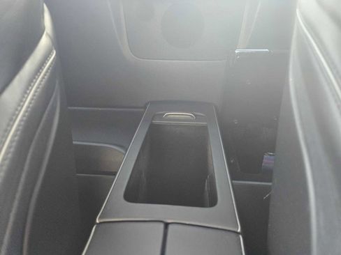 Used 2014 Mercedes-Benz SL 550 image 30