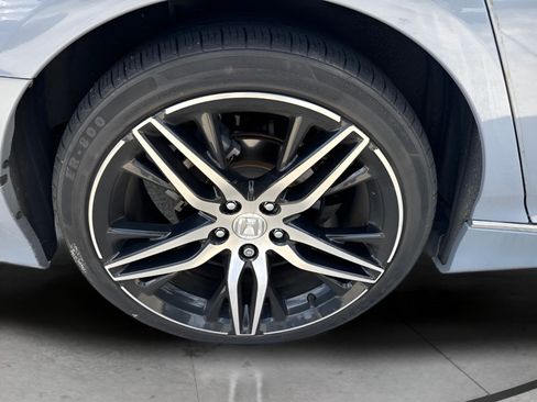 Used 2022 Honda Accord Touring image 28
