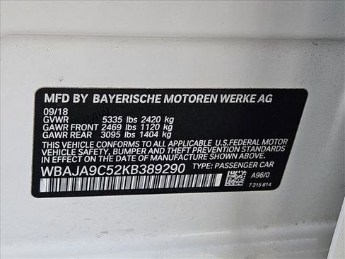 Used 2019 BMW 530e w/ Convenience Package image 24