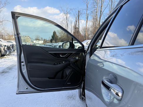 Used 2025 Subaru Outback Touring image 20