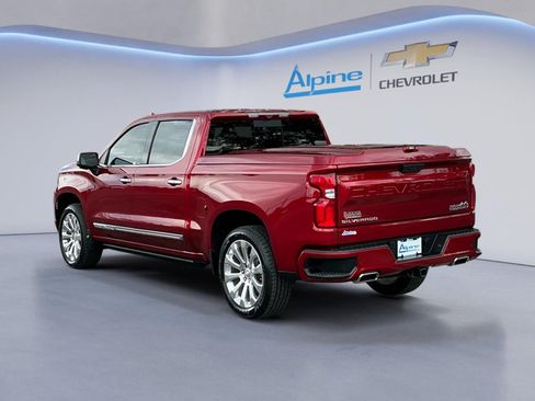 Used 2023 Chevrolet Silverado 1500 High Country w/ High Country Premium Package AWD/4WD image 3