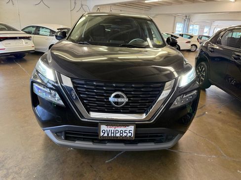 Used 2023 Nissan Rogue SV FWD image 8