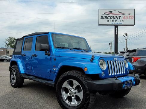 Used 2016 Jeep Wrangler Unlimited Sahara AWD/4WD image 3