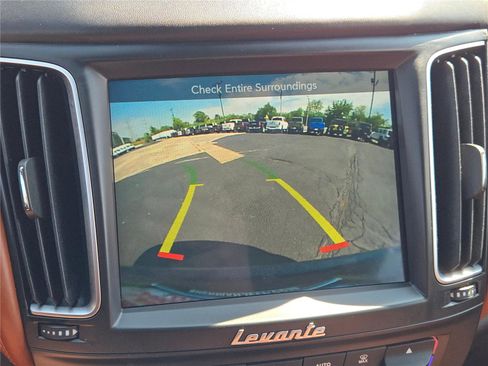 Used 2019 Maserati Levante GranLusso image 30