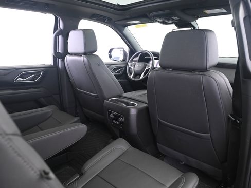 Used 2024 Chevrolet Tahoe Z71 w/ Luxury Package AWD/4WD image 18