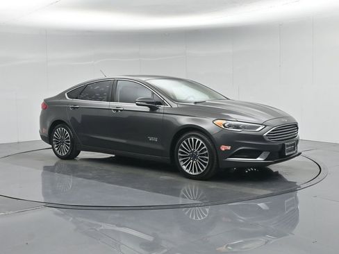 Used 2018 Ford Fusion Energi SE image 21