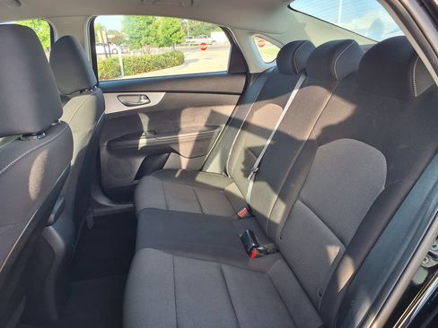Used 2024 Kia Forte LXS FWD image 27
