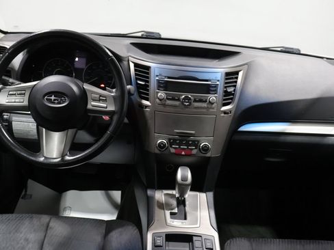 Used 2011 Subaru Legacy 2.5i Premium AWD/4WD image 17
