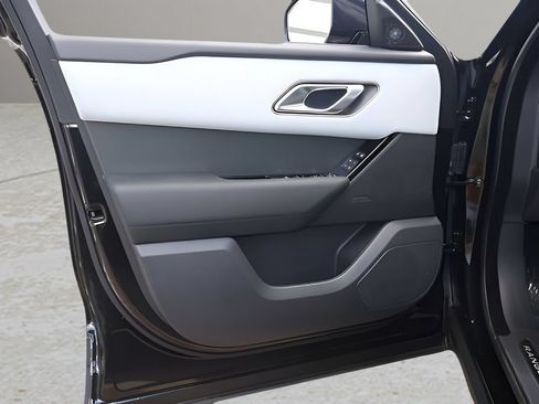 New 2026 Land Rover Range Rover Velar S AWD/4WD image 9