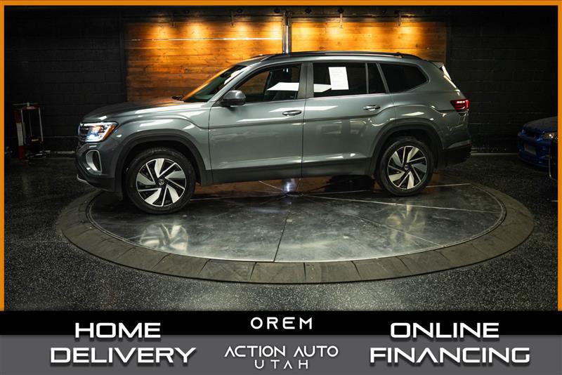 Used 2025 Volkswagen Atlas SE AWD/4WD image 1