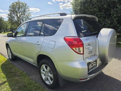 Used 2008 Toyota RAV4 Limited w/ Tow Prep Pkg FWD image 8