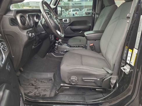 Used 2020 Jeep Gladiator Sport w/ Quick Order Package 24S image 19