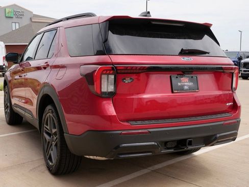 New 2026 Ford Explorer ST-Line w/ ST-Line Street Pack AWD/4WD image 6