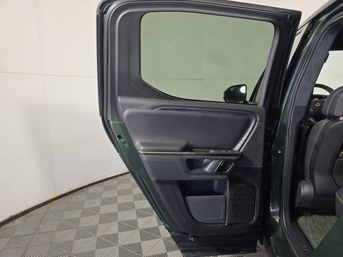 Used 2022 Rivian R1T Adventure image 17