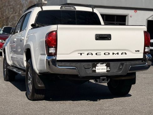 Used 2019 Toyota Tacoma 2WD Double Cab image 3