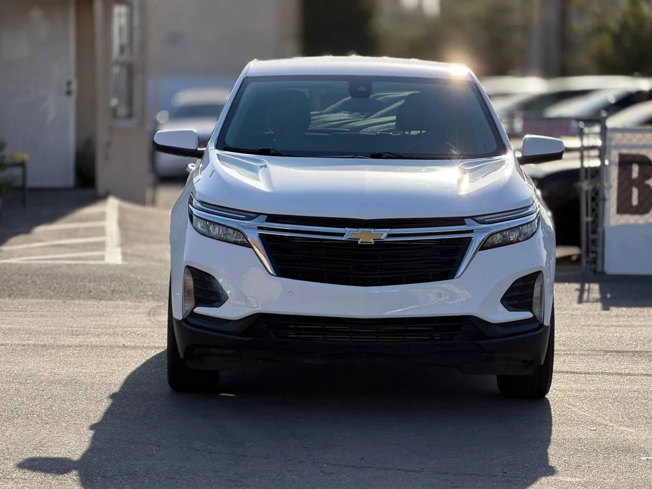 Used 2023 Chevrolet Equinox LT FWD image 3