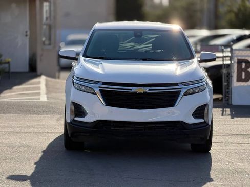 Used 2023 Chevrolet Equinox LT FWD image 3
