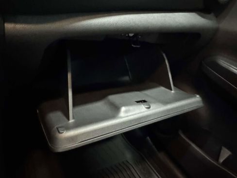 Used 2024 Nissan Kicks S FWD image 29