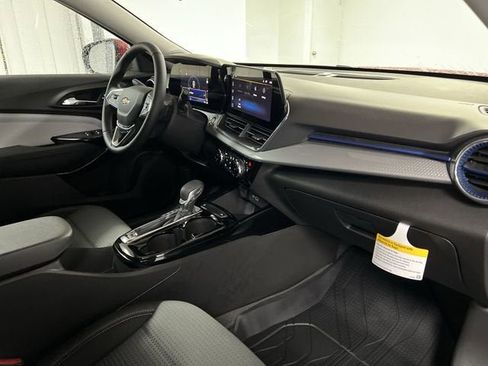 New 2026 Chevrolet Trax LT w/ Driver Confidence Package image 28
