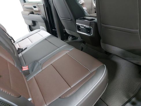 New 2026 GMC Sierra 3500 Denali w/ Denali Reserve Package image 11