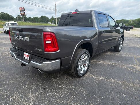 New 2026 RAM 1500 4x4 Crew Cab image 7