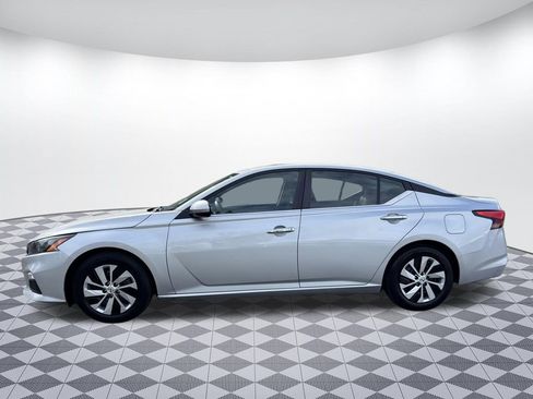 Used 2022 Nissan Altima 2.5 S image 4