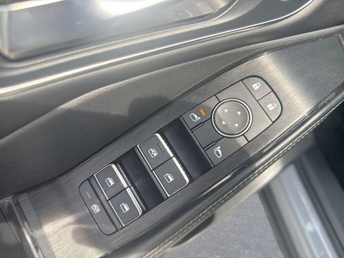 Used 2023 Nissan Rogue Platinum AWD/4WD image 13
