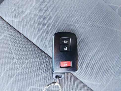 Used 2023 Toyota Tacoma TRD Off-Road image 26