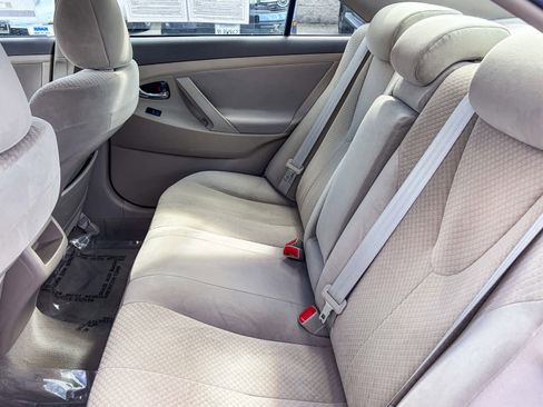 Used 2007 Toyota Camry LE image 17