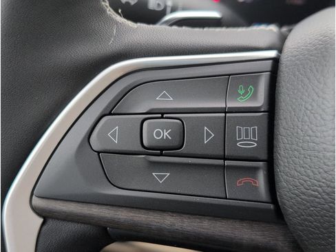 New 2025 Jeep Grand Cherokee Limited w/ Luxury Tech Group II image 24