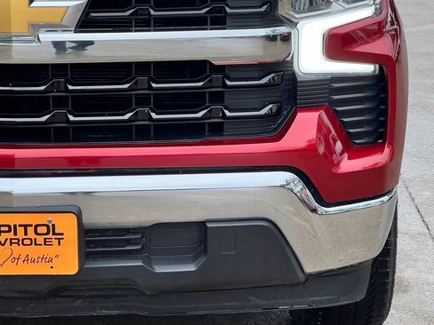 Used 2024 Chevrolet Silverado 1500 LT RWD image 7