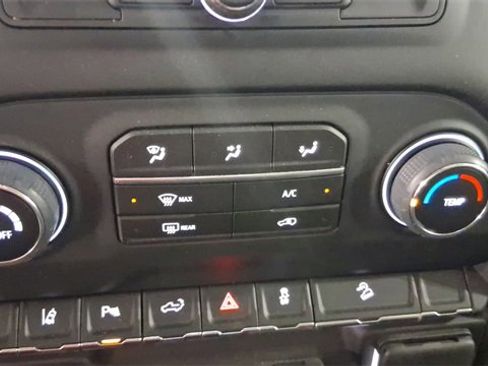 Used 2024 Chevrolet Silverado 2500 Custom w/ Custom Value Package image 29