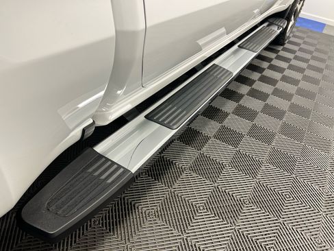 Used 2023 GMC Sierra 1500 SLT w/ SLT Premium Plus Package image 38