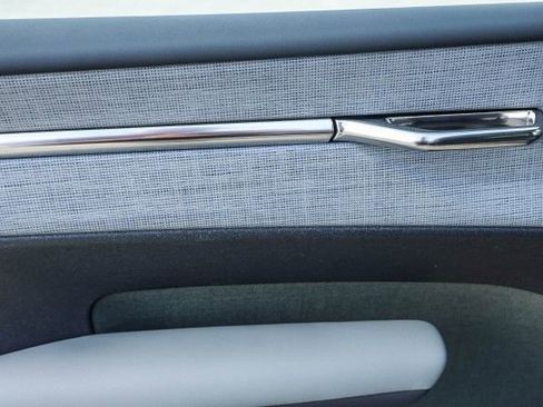 New 2025 Volvo EX30 Plus image 21