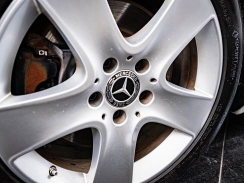 Used 2019 Mercedes-Benz CLA 250 4MATIC image 8