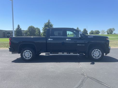 Used 2022 Chevrolet Silverado 3500 High Country w/ Safety Package II AWD/4WD image 6