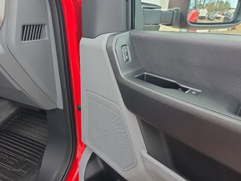 New 2026 Ford F550 4x4 Regular Cab Super Duty image 24