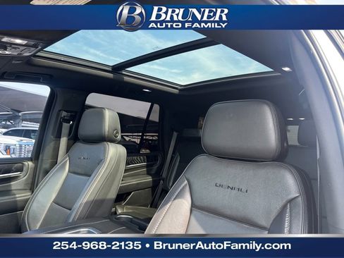 Used 2022 GMC Yukon Denali image 24