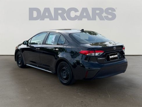 Used 2024 Toyota Corolla LE FWD image 5