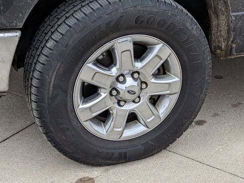 Used 2014 Ford F150 XLT w/ Equipment Group 302A Luxury image 10